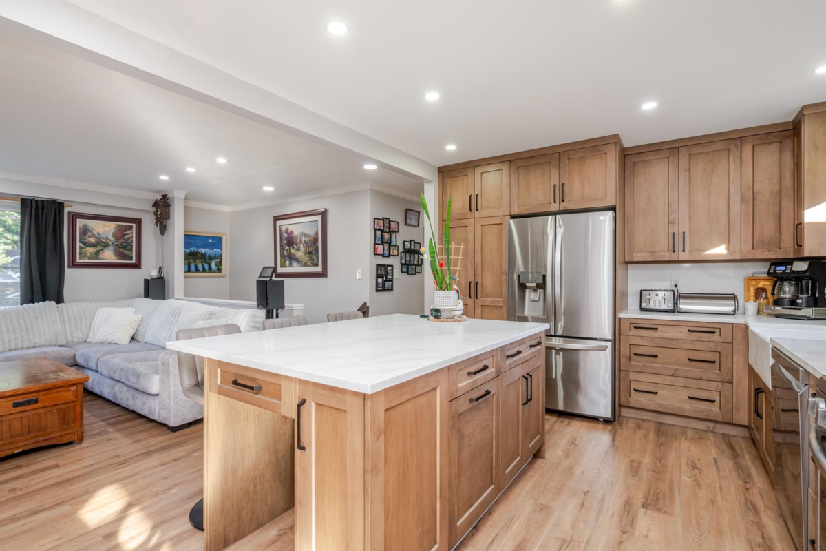 Dining Area Photo of 3924 205b Street, Langley, BC