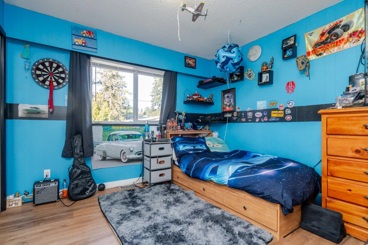 Guest Bathroom Photo of 3924 205b Street, Langley, BC