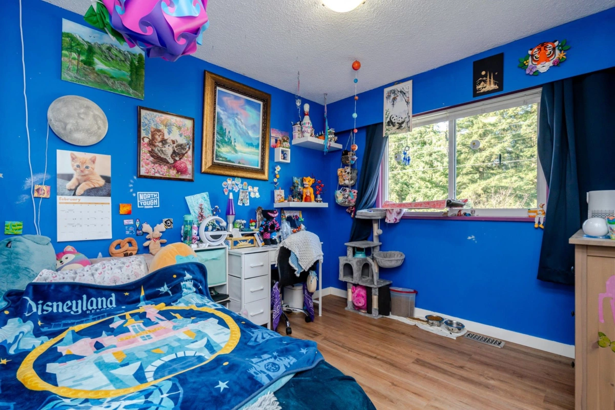 Powder Room Photo of 3924 205b Street, Langley, BC