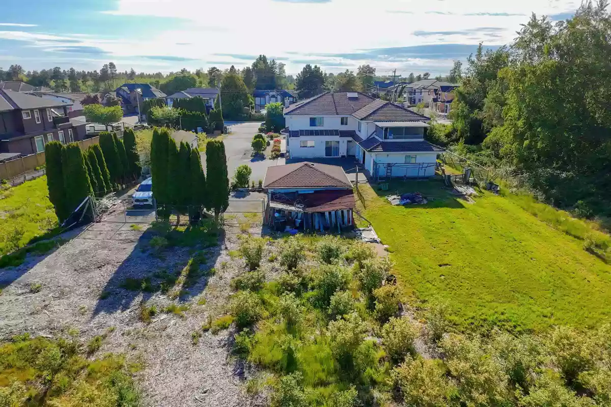 Kitchen Island Photo of 7000 No. 5 Road, Richmond, BC