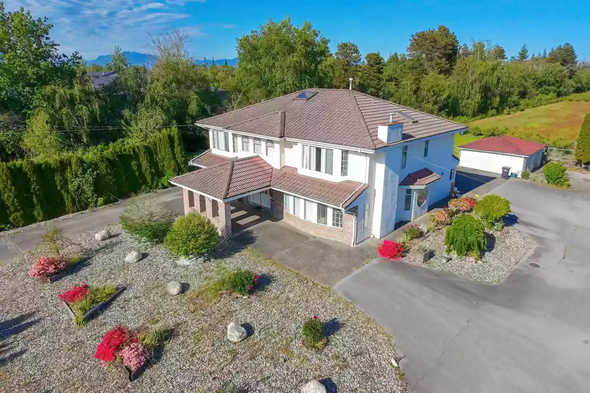 Kitchen Photo of 7000 No. 5 Road, Richmond, BC