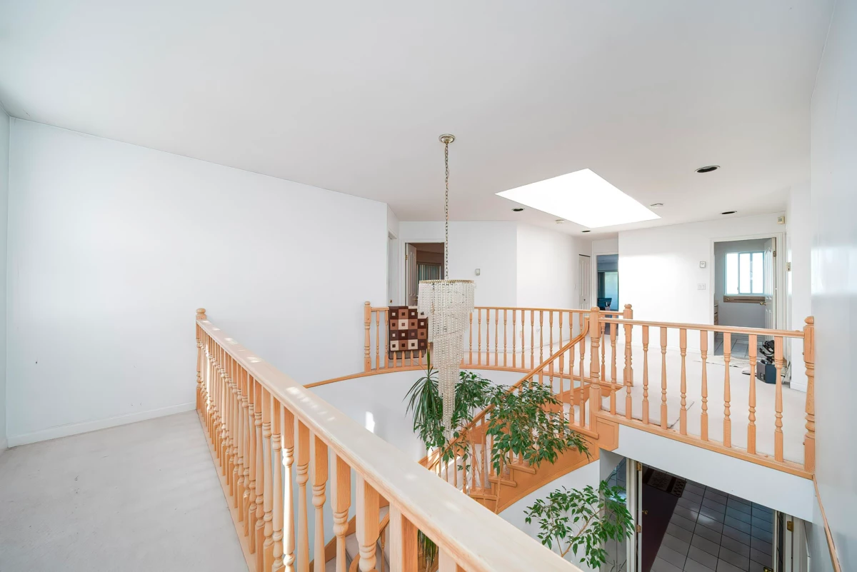 Mudroom Photo of 7000 No. 5 Road, Richmond, BC