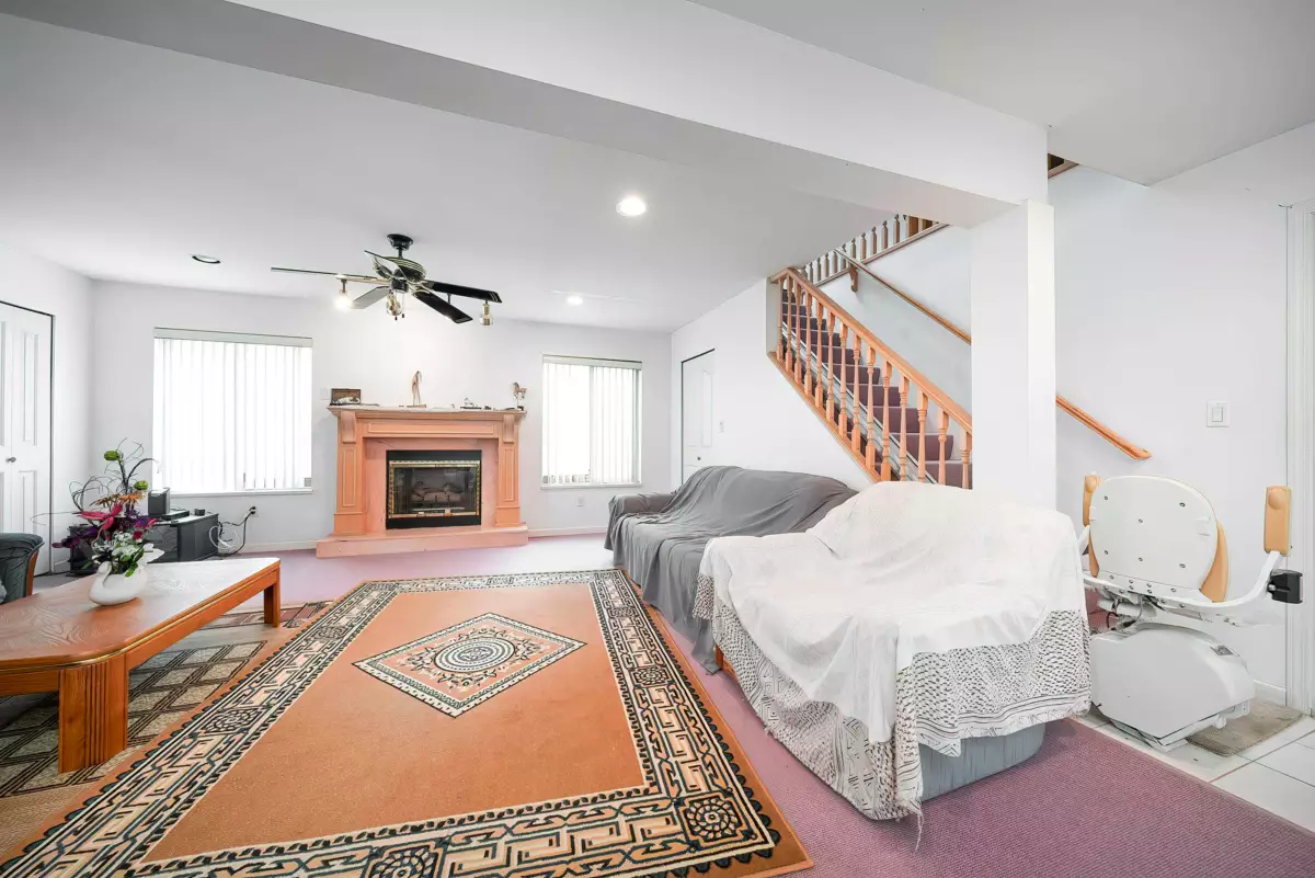 Office / Den Photo of 7000 No. 5 Road, Richmond, BC