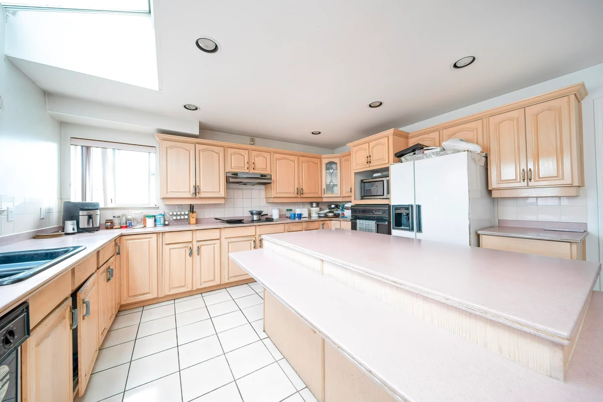 Powder Room Photo of 7000 No. 5 Road, Richmond, BC