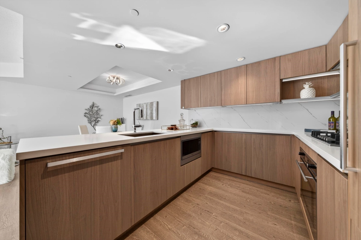 Kitchen Island Photo of 916 3131 Ketcheson Road, Richmond, BC