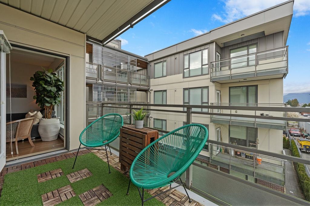 Backyard Photo of 312 5355 Lane Street, Burnaby, BC