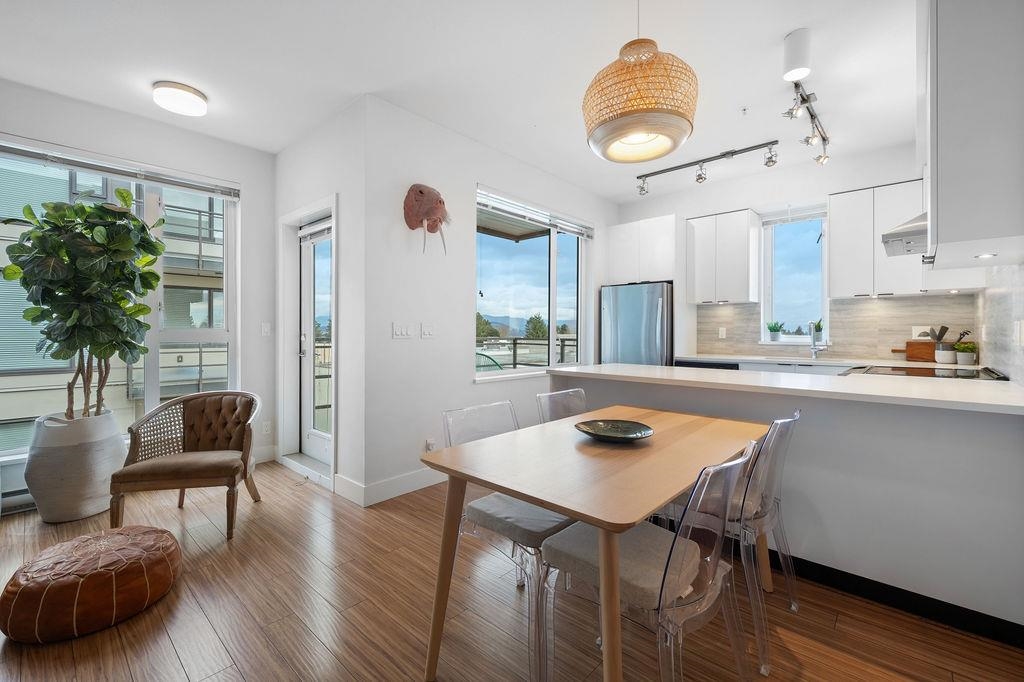 Breakfast Nook Photo of 312 5355 Lane Street, Burnaby, BC