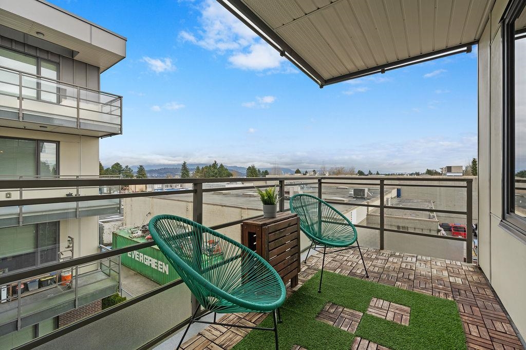 Outdoor Deck Photo of 312 5355 Lane Street, Burnaby, BC