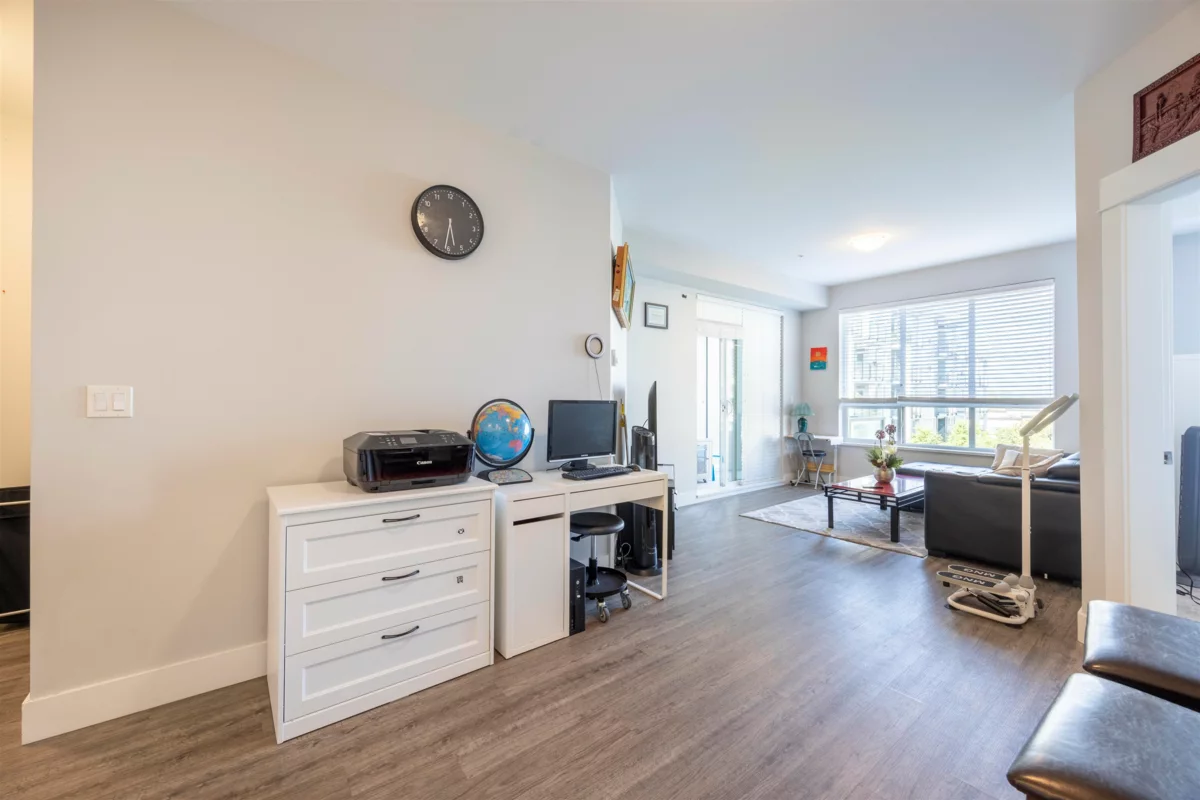 Breakfast Nook Photo of 3420 2180 Kelly Avenue, Coquitlam, BC