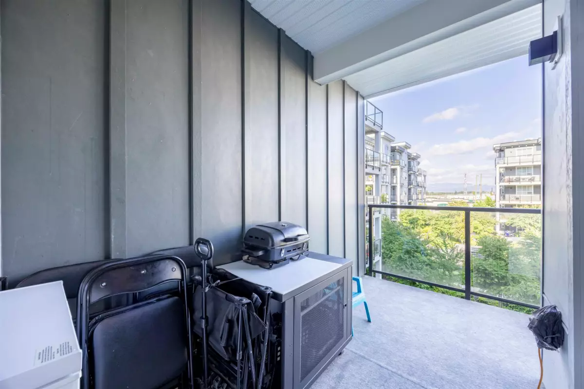 Guest Bathroom Photo of 3420 2180 Kelly Avenue, Coquitlam, BC