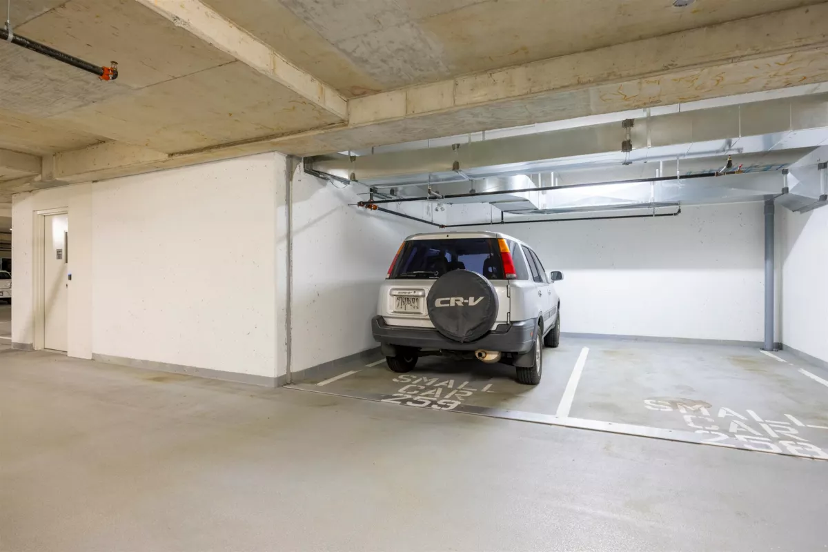 Laundry Room Photo of 3420 2180 Kelly Avenue, Coquitlam, BC