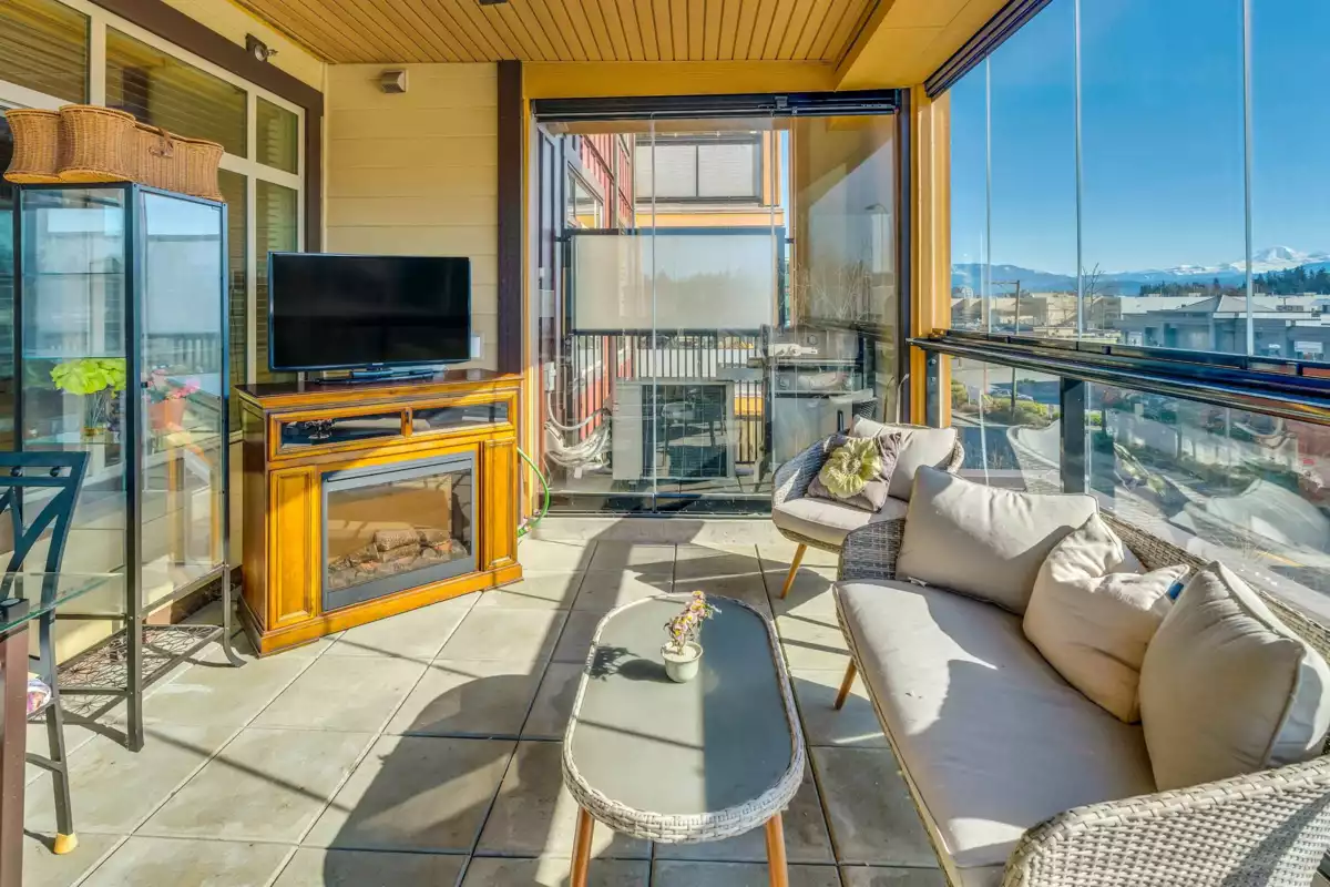 Outdoor Deck Photo of 326 2860 Trethewey Street, Abbotsford, BC