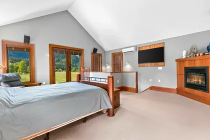 Bedroom 3 Photo of 8891 Pemberton Meadows Road, Pemberton, BC