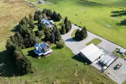 8891 Pemberton Meadows Road, Pemberton, BC, Pemberton — Single Family Residence for sale