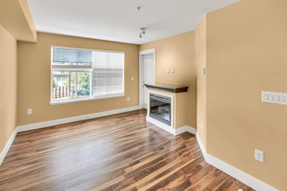 Kitchen Island Photo of 209 2515 Park Drive, Abbotsford, BC