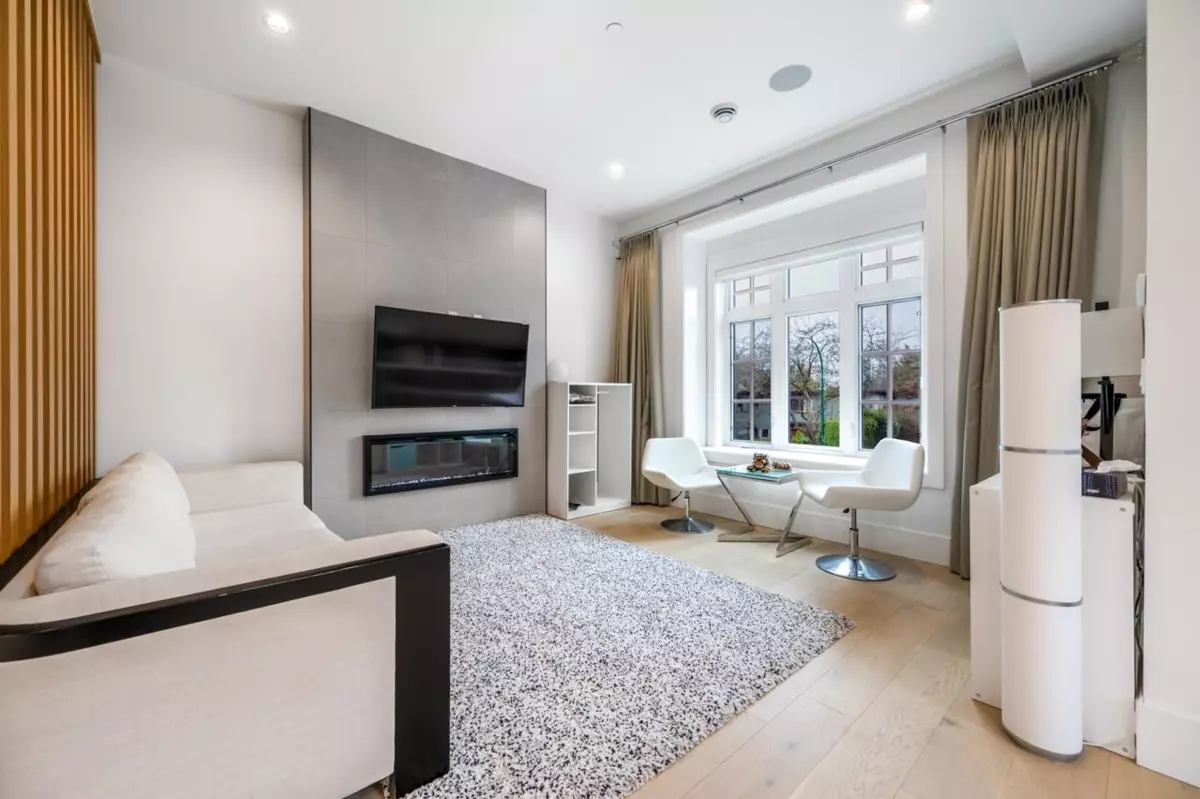Living Room Photo of 769 W 53rd Avenue, Vancouver, BC