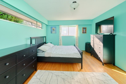 Walk-In Closet Photo of 4086/ 4088 Lister Court, Burnaby, BC