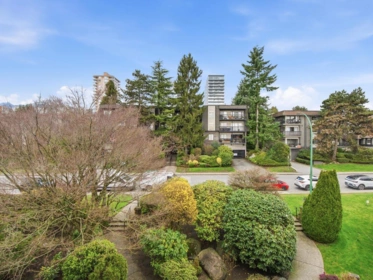 Office / Den Photo of 315 155 E 5th Street, North Vancouver, BC