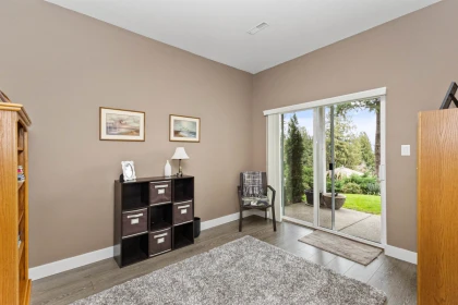 Hallway Photo of 4 36099 Marshall Road, Abbotsford, BC