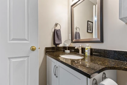Laundry Room Photo of 4 36099 Marshall Road, Abbotsford, BC