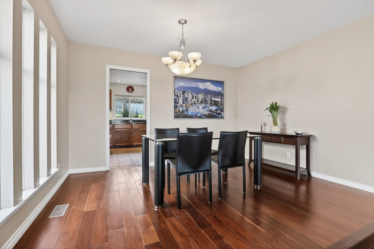 Dining Area Photo of 2577 Trillium Place, Coquitlam, BC