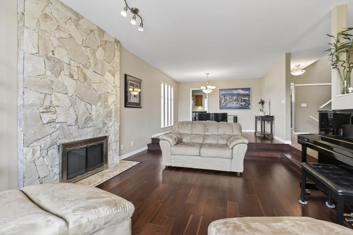 Family Room Photo of 2577 Trillium Place, Coquitlam, BC