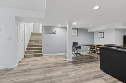 Entry Foyer Photo of 2577 Trillium Place, Coquitlam, BC
