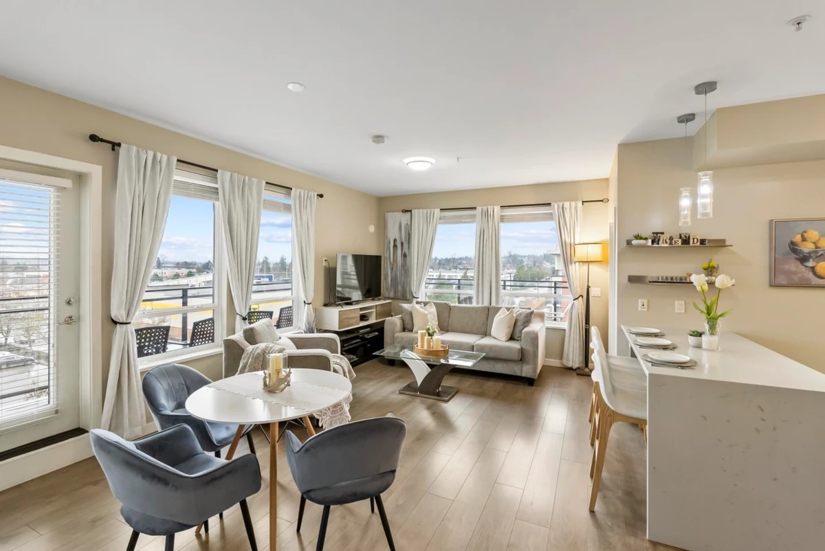 Family Room Photo of F401 20211 66 Avenue, Langley, BC