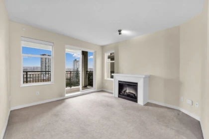 319 4768 Brentwood Drive, Burnaby, BC, Burnaby — Apartment/Condo for sale