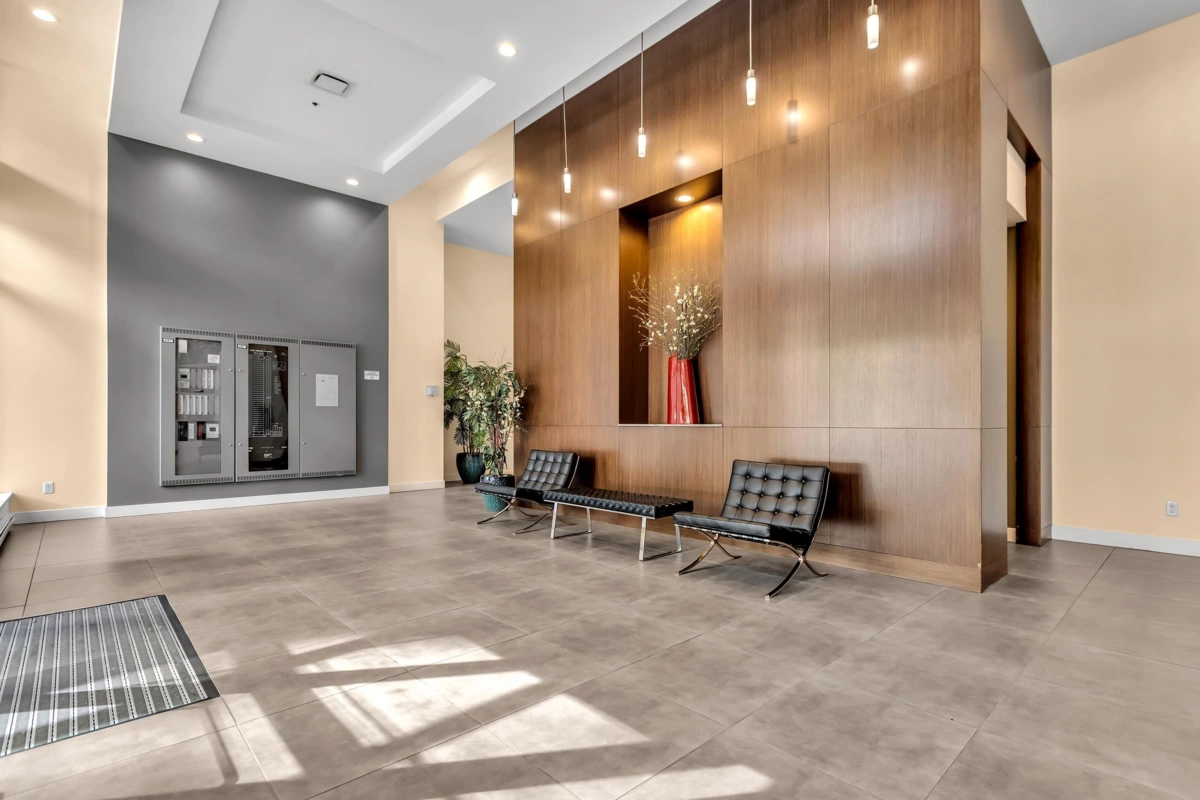 Family Room Photo of 2602 2980 Atlantic Avenue, Coquitlam, BC