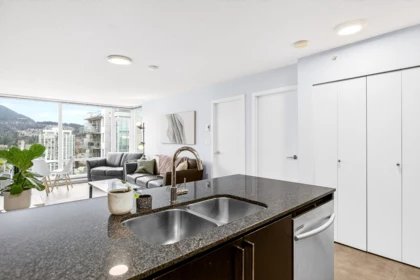 Kitchen Island Photo of 2602 2980 Atlantic Avenue, Coquitlam, BC