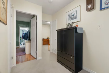 Entry Foyer Photo of 7790 Grand Street, Mission, BC