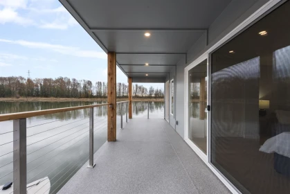 Hot Tub / Spa Photo of 6911 Graybar Road, Richmond, BC