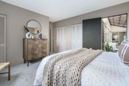 Mudroom Photo of 1168 Charland Avenue, Coquitlam, BC