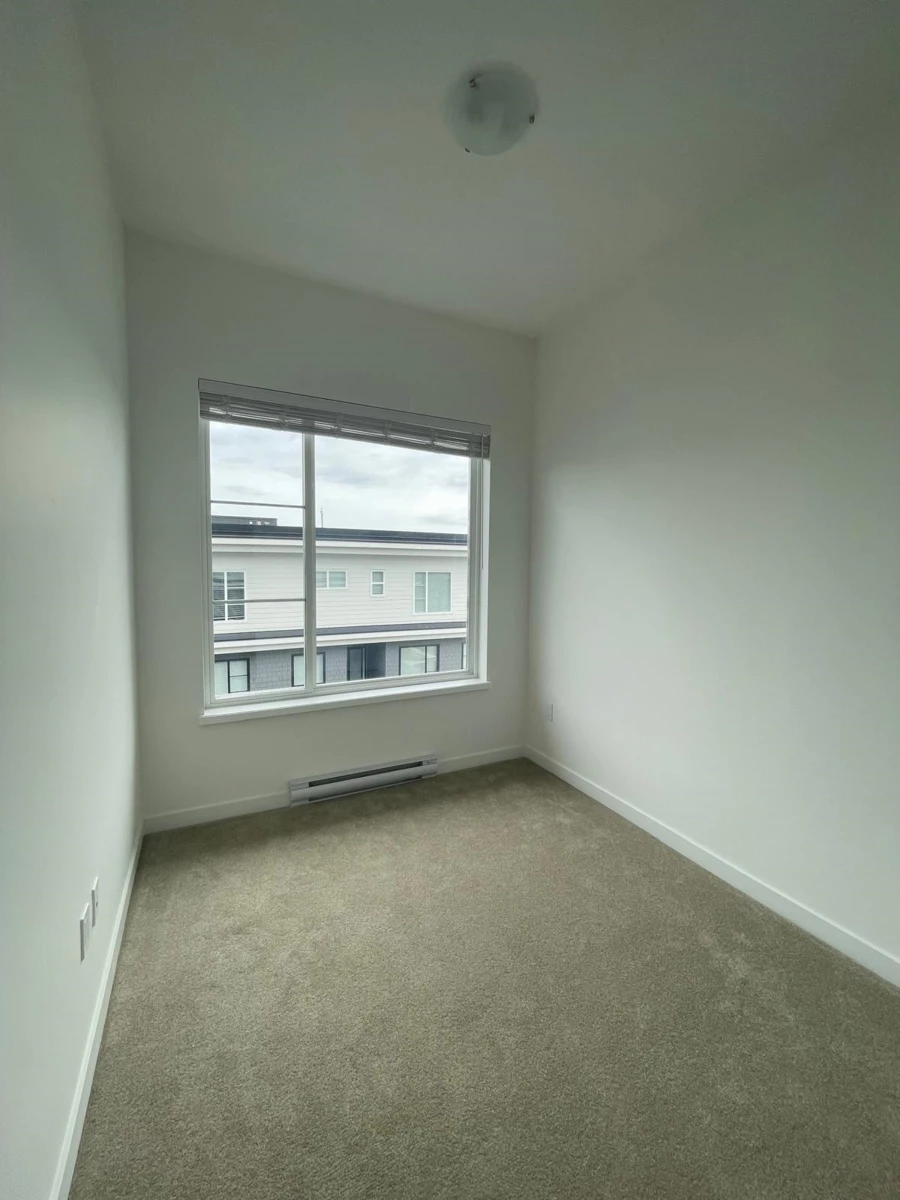 Dining Area Photo of 609 15815 85 Avenue, Surrey, BC