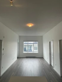Primary Bathroom Photo of 609 15815 85 Avenue, Surrey, BC