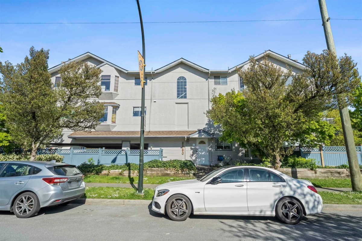 Family Room Photo of 101 5980 Prince Edward Street, Vancouver, BC