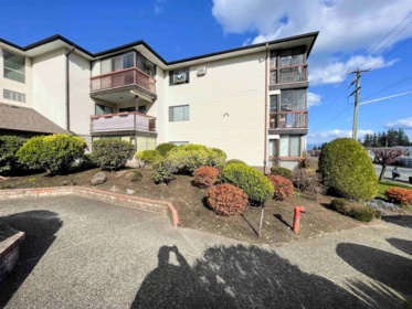 Staircase Photo of 212 32055 Old Yale Road, Abbotsford, BC