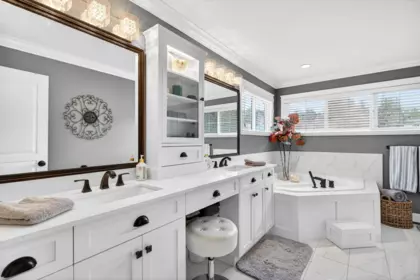 Laundry Room Photo of 13295 233 Street, Maple Ridge, BC