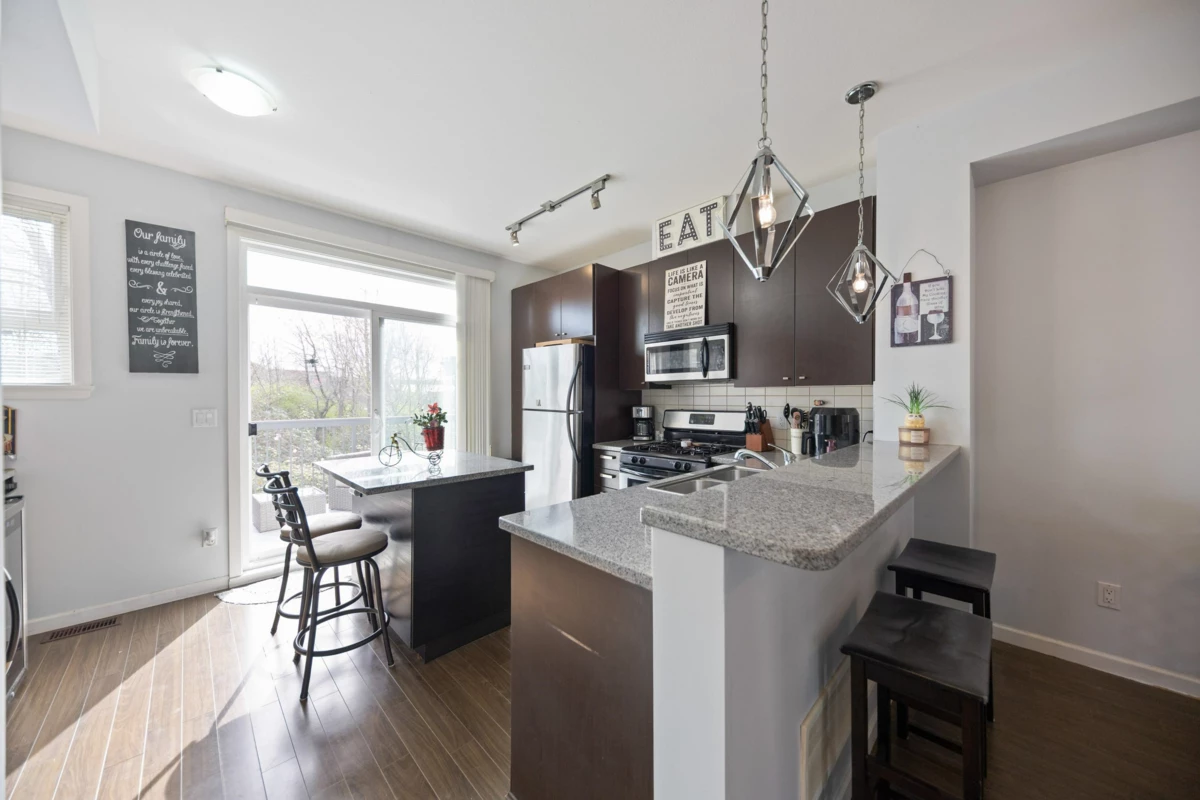 Family Room Photo of 96 18777 68a Avenue, Surrey, BC