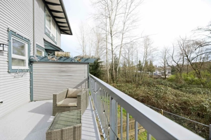 Entry Foyer Photo of 96 18777 68a Avenue, Surrey, BC