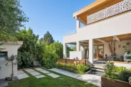 828 Stevens Street, White Rock, BC