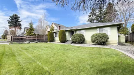 8671 Mowbray Road, Richmond, BC, Richmond — Single Family Residence for sale