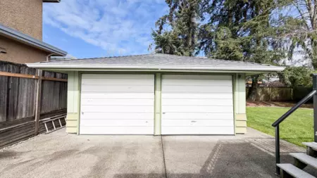 Hot Tub / Spa Photo of 8671 Mowbray Road, Richmond, BC