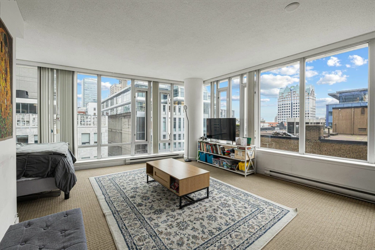 Family Room Photo of 718 610 Granville Street, Vancouver, BC