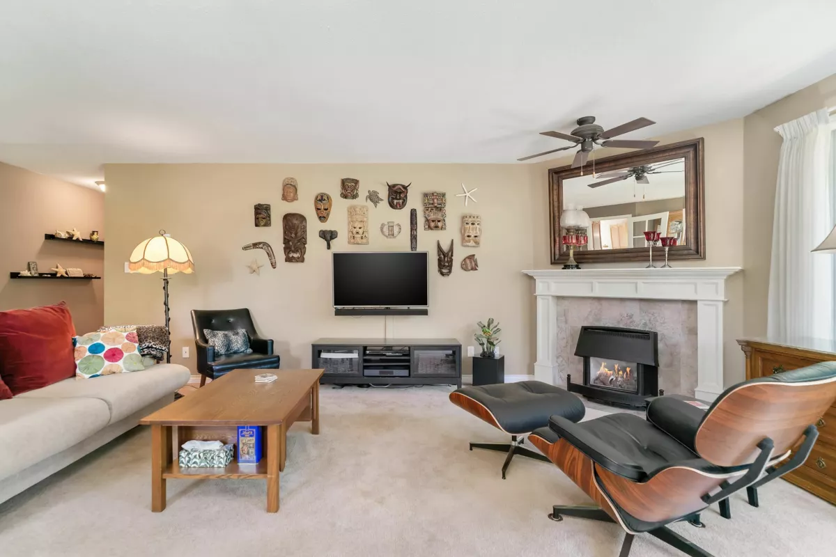 Family Room Photo of 54 3115 Trafalgar Street, Abbotsford, BC
