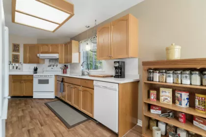 Breakfast Nook Photo of 54 3115 Trafalgar Street, Abbotsford, BC