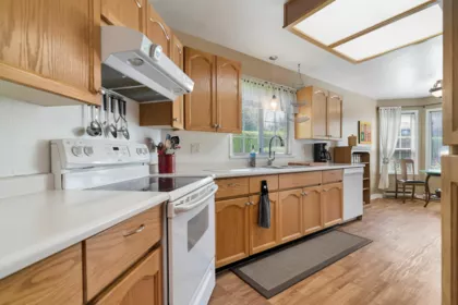 Primary Bedroom Photo of 54 3115 Trafalgar Street, Abbotsford, BC