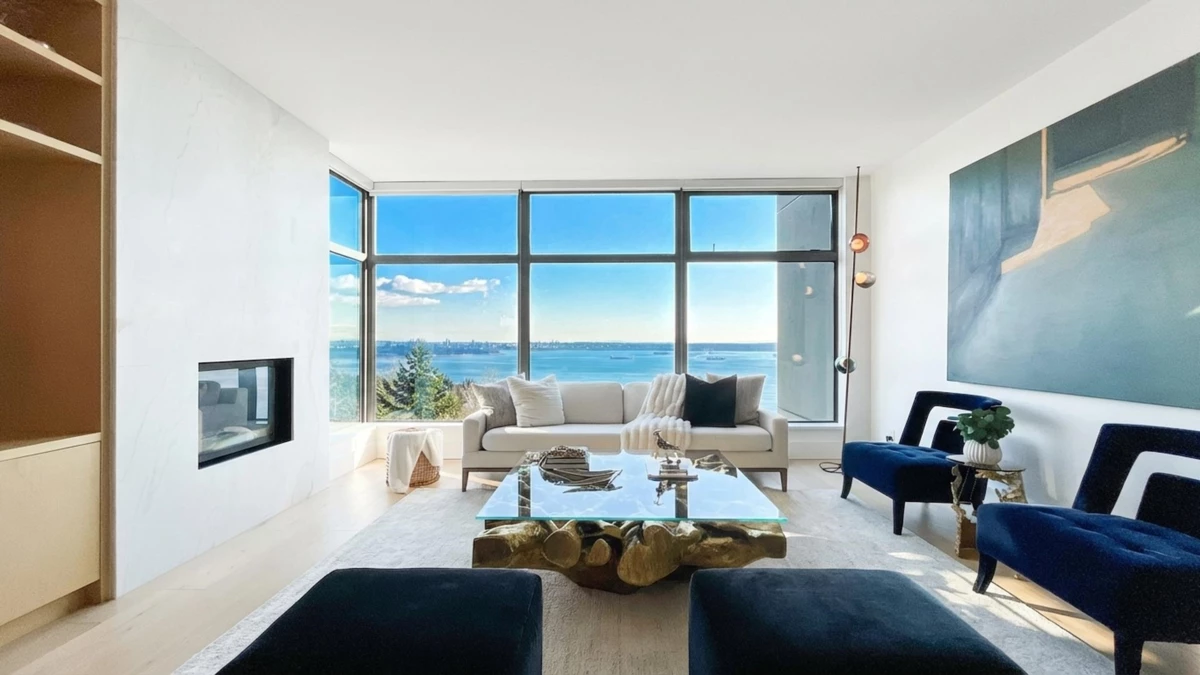 Living Room Photo of 801 3315 Cypress Place, West Vancouver, BC