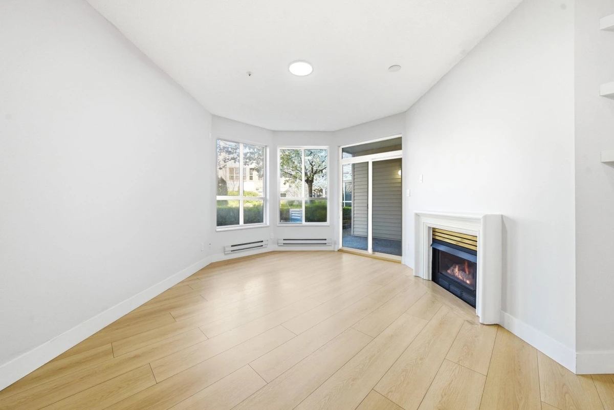 Family Room Photo of 110 8139 121a Street, Surrey, BC